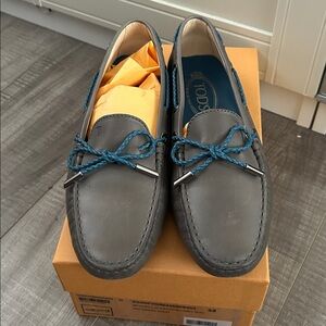 Tod's Gray Leather Moccasins with Teal Accents size 38